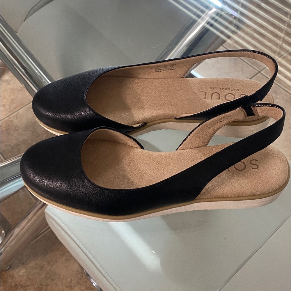 Naturalizer Black Slingback Flats - Picture 2 of 6